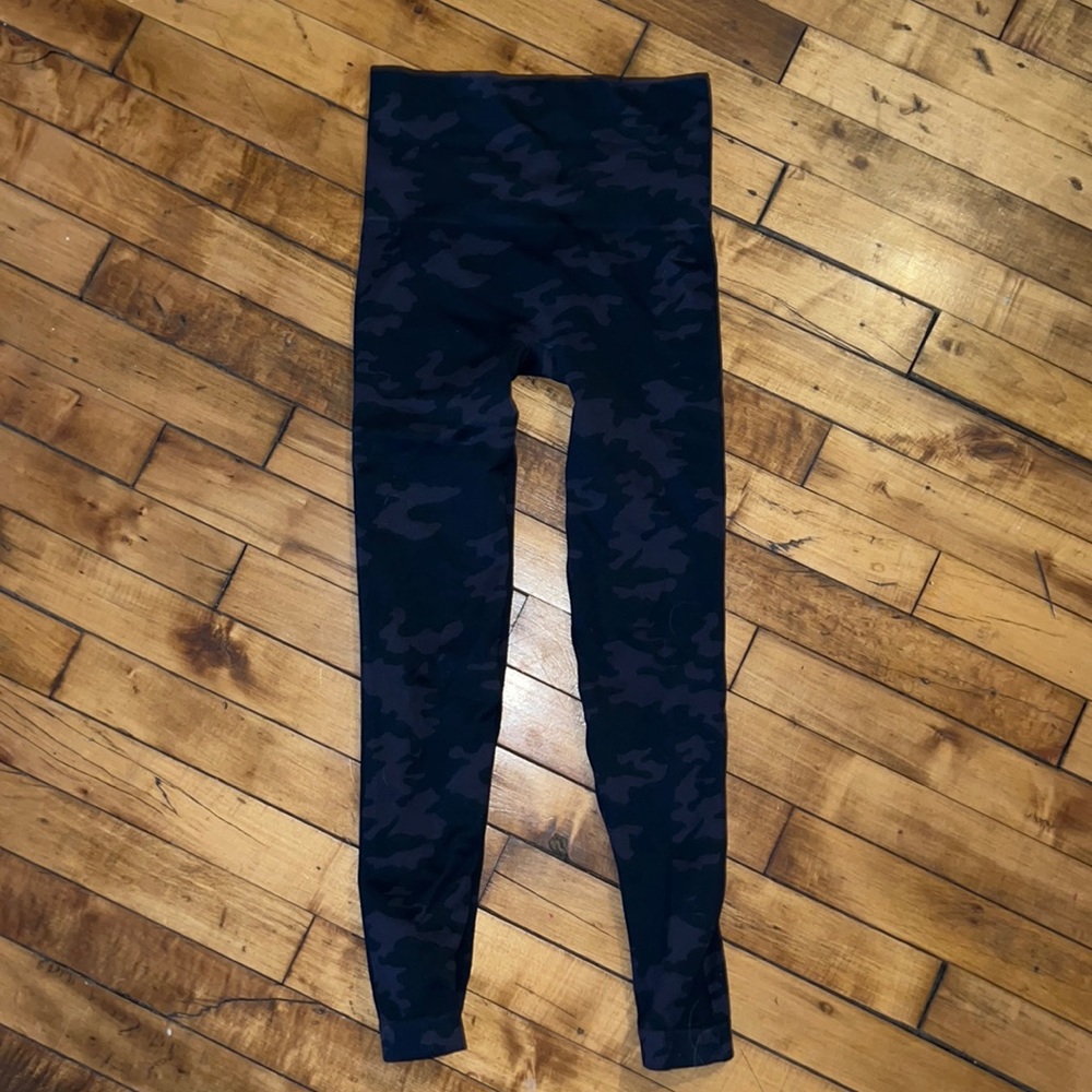 SPANX Look at Me Now Camo Leggings!